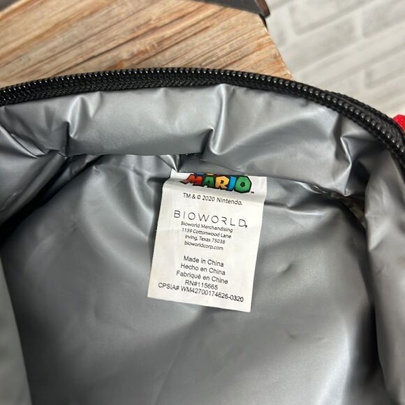 Super Mario Backpack with Detachable Mushroom Lunch Tote 17 inch - Picture 10 of 11